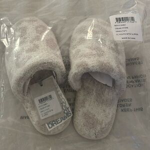 Barefoot dreams slippers